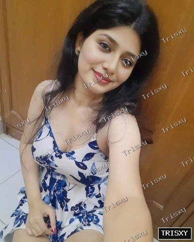 Independent Girl Maaya, Serious People Can Contact Directly
