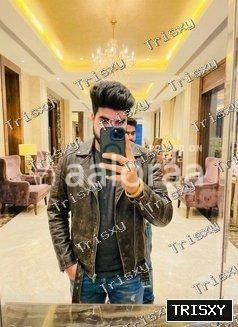 INDEPENDENT HANDSOME MALE AVAILABLE FOR INTIMATE MASSAGE & SEX SATISFACTION MULTIPL…