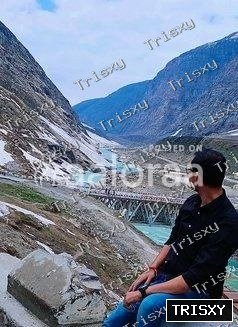 Hi Im an independent and genuine call boy free service for girls and ladies and unsatis…